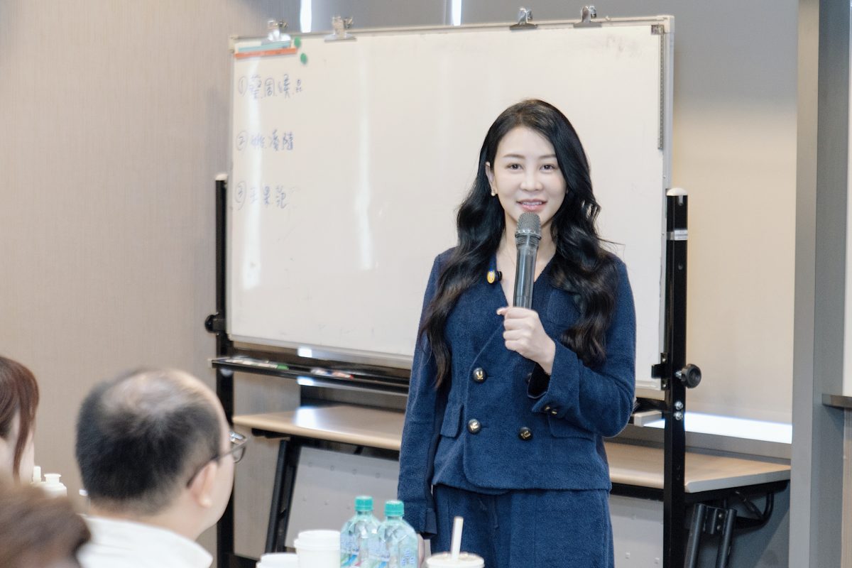 何青馨・MMT 授課現場